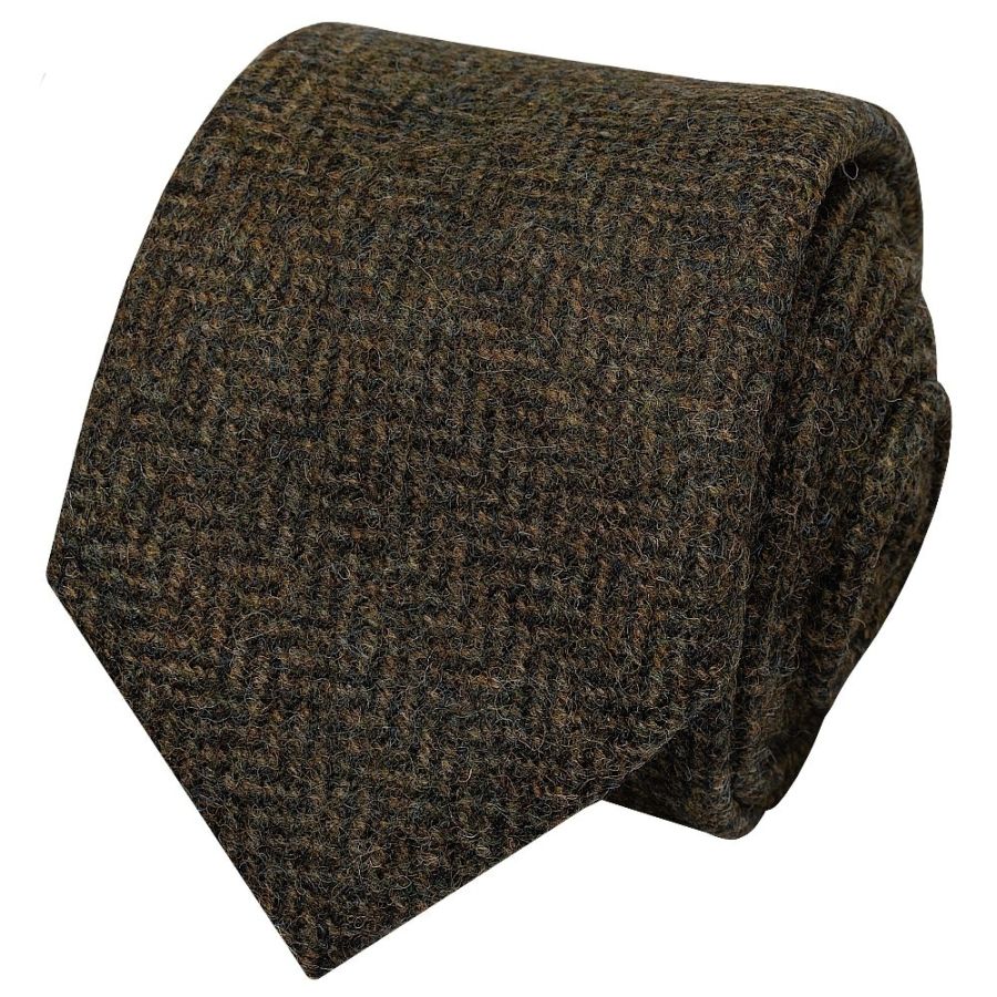 Mens Green Herringbone Classic Tie and Pocket Square Set